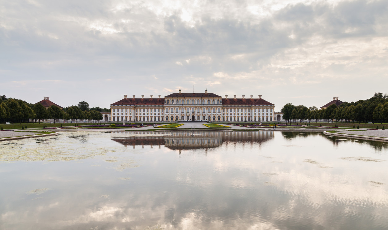 File:Nuevo Palacio Schleissheim, Oberschleissheim, Alemania, 2013-08-31, DD 08.jpg