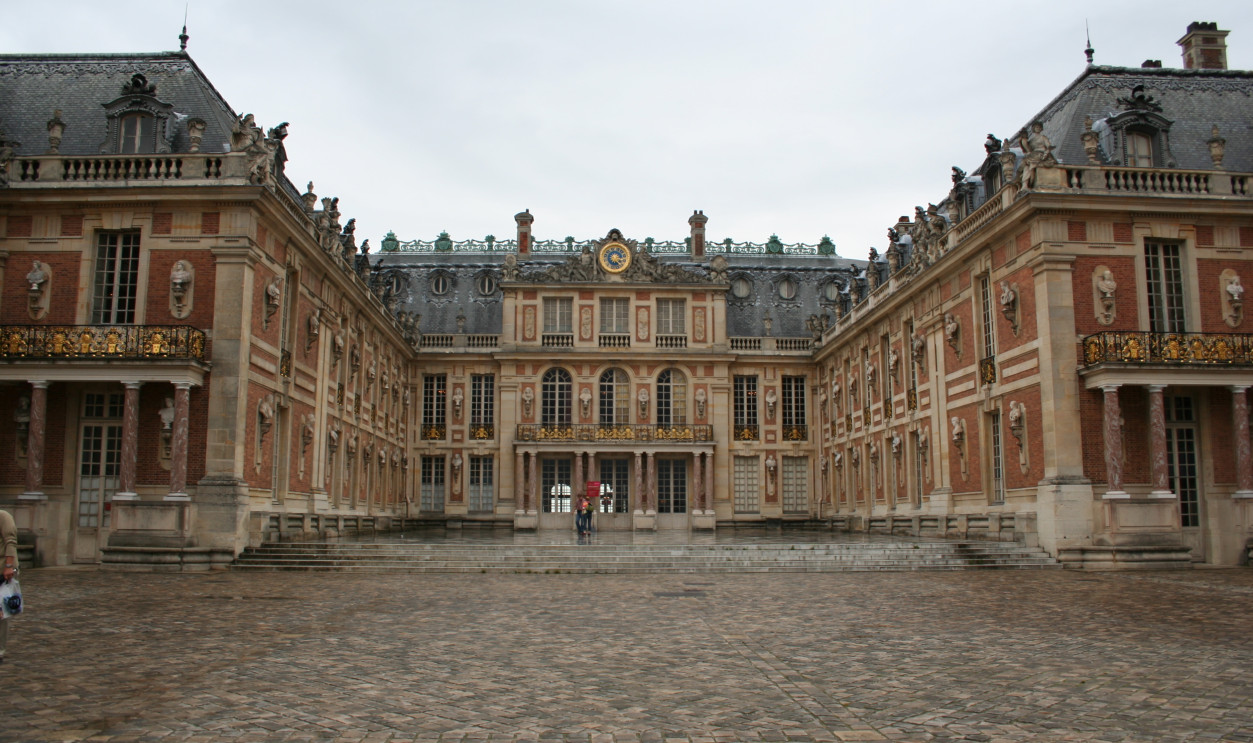 File:Palace of versailles, part.JPG