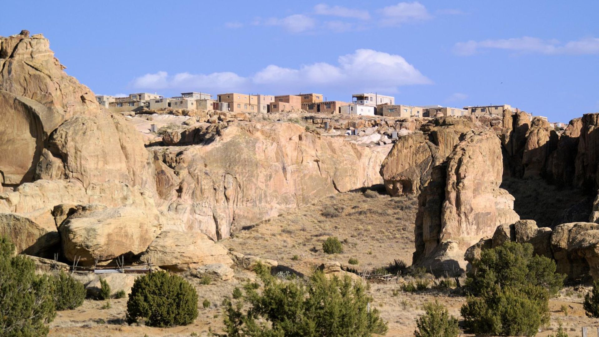 File:Acoma Pueblo - 5737275219.jpg