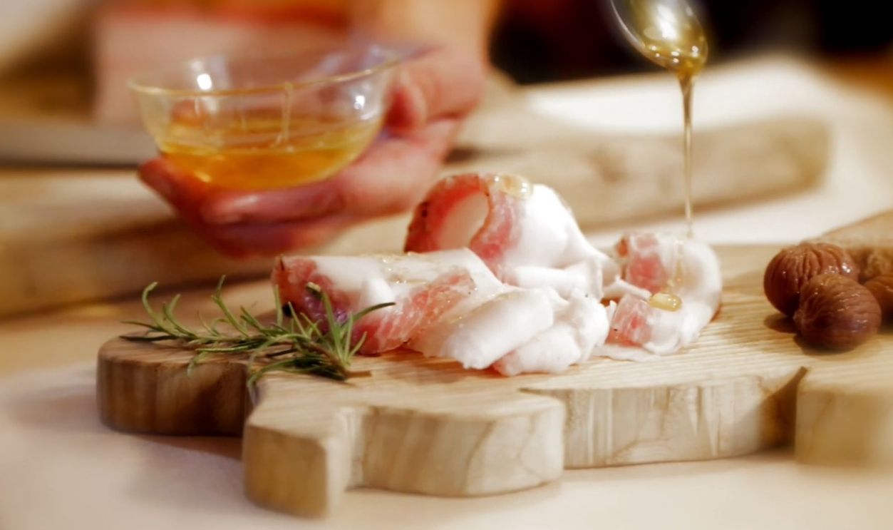 Valle d'Aosta Lard d'Arnad DOP