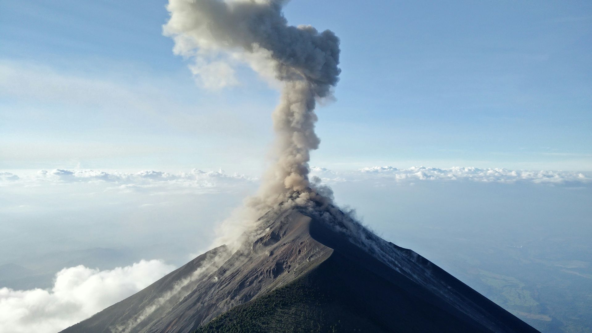 photo of gray mountain