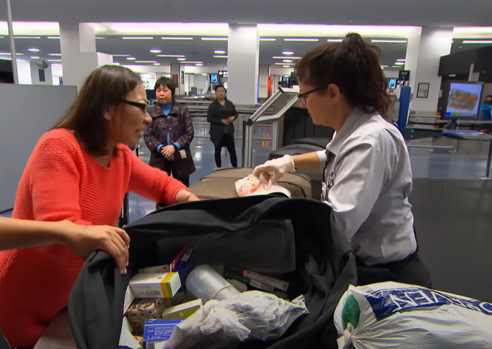 Screenshot from TV series - Border Security: Australia's Front Line (2004-)