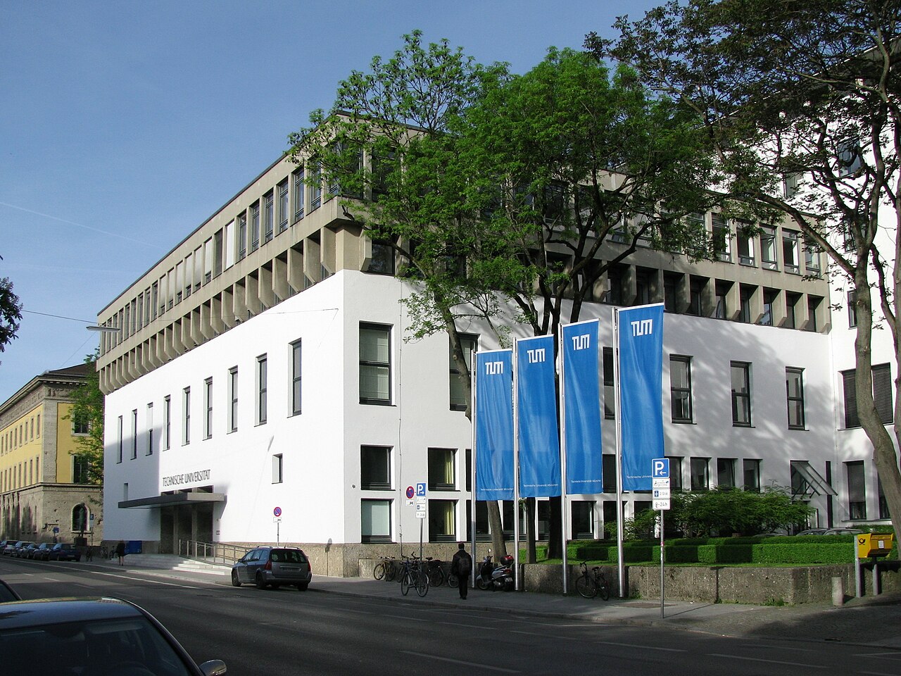 Technical University of Munich, main entrance on the street