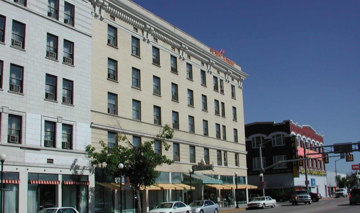 Wyoming, The Ghostly Bride Of The Plains Hotel