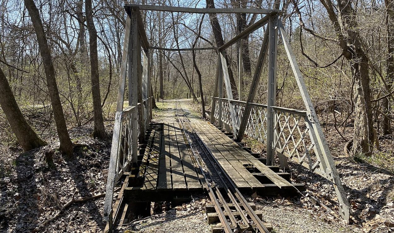 Missouri, The Shadowy Figure Of Zombie Road