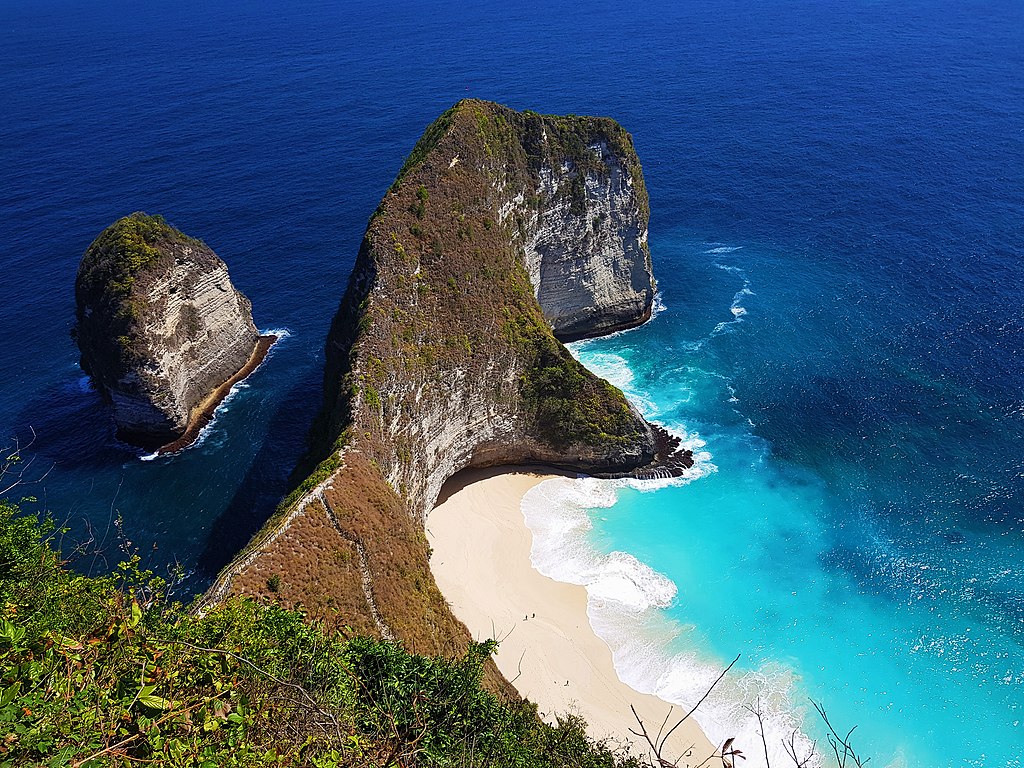 Beautiful View of Kelingking Beach at Nusa penida