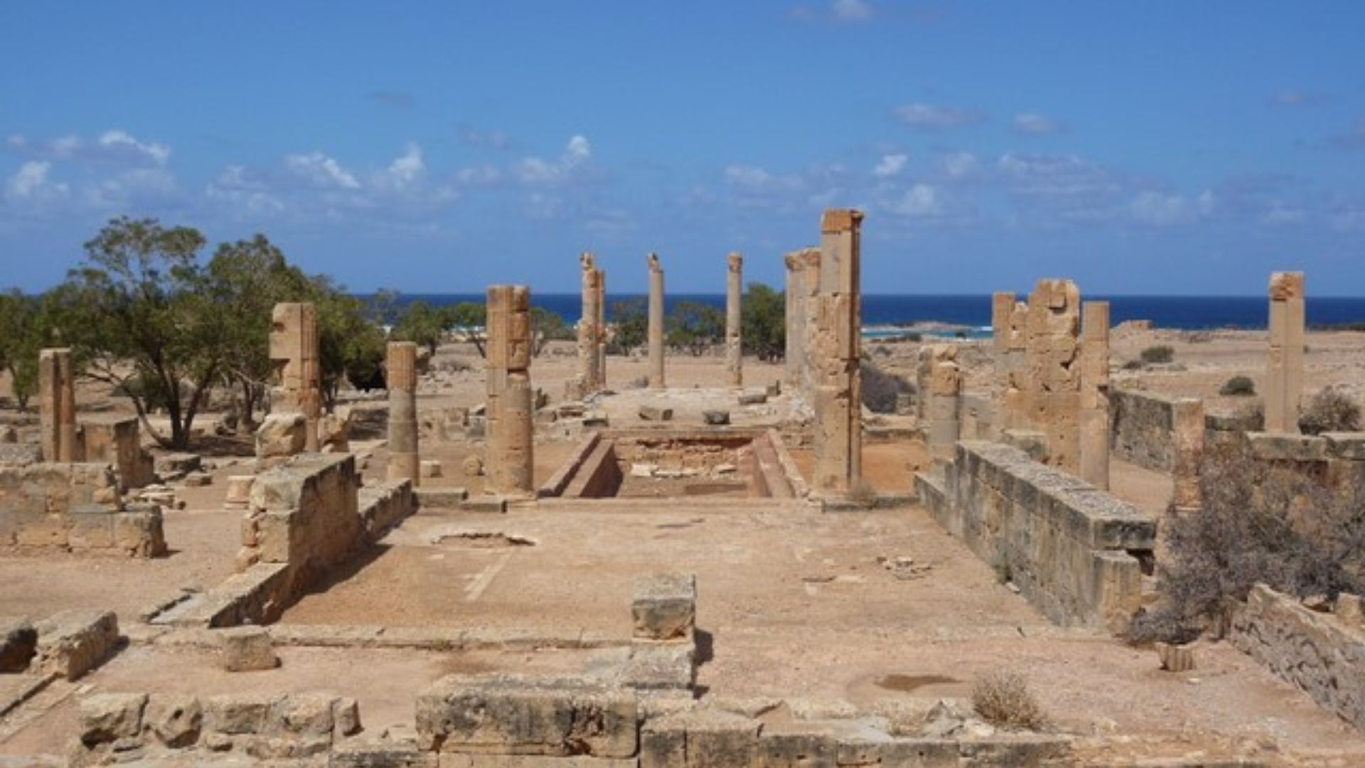 File:Ptolemais Villa of Columns.JPG