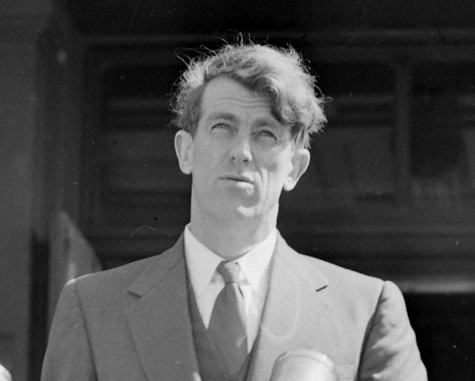Edmund Hillary Giving Speech On Return From South Pole, 1958