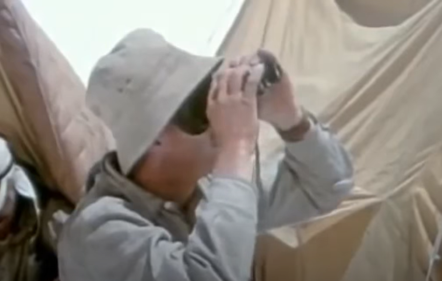 Screenshot from - The Race for Everest (2003)