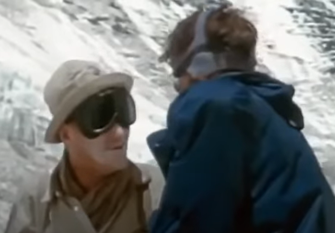 Screenshot from - The Race for Everest (2003)