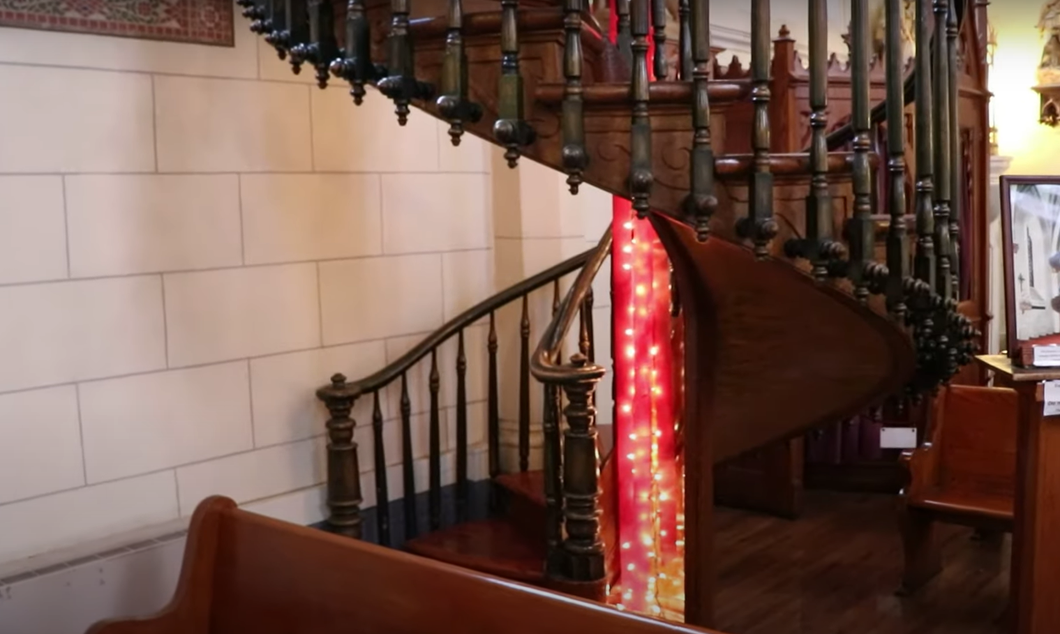 Screenshot of the The Miraculous Staircase of Loretto Chapel
