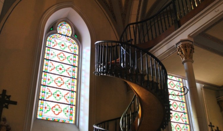 Loretto Chapel, Miraculous Staircase