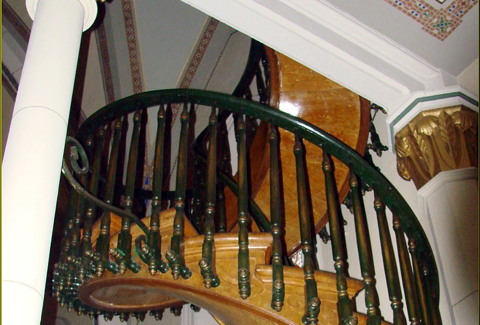Loretto Chapel, Miraculous Staircase