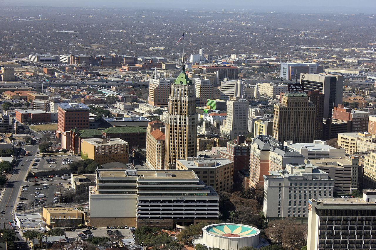 Aerial view of sunny San Antonio, Texas