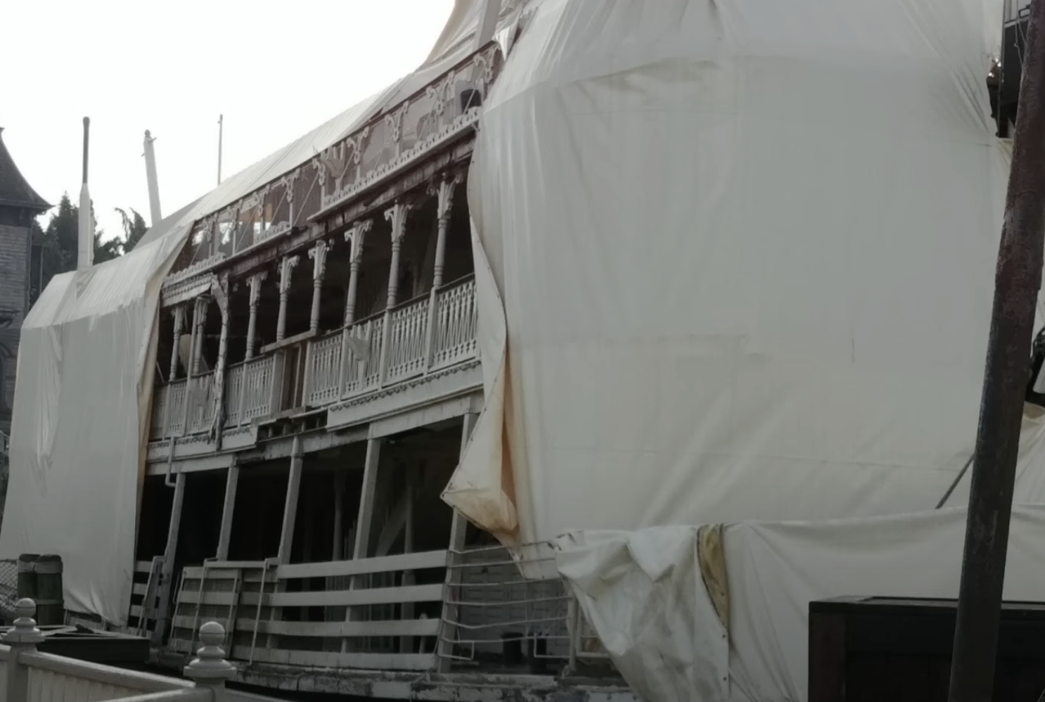 Disney Twain Riverboat4