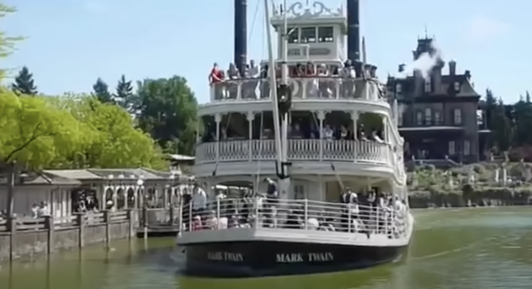 Disney Twain Riverboat5