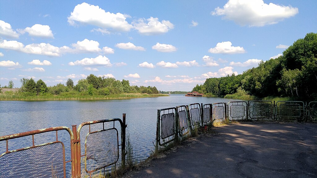 Pripyat in June 2019: River terminal
