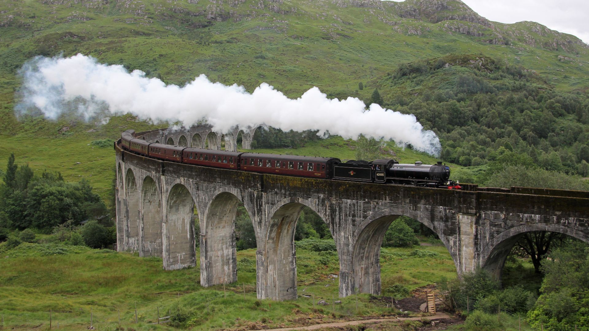 File:A Scottish Adventure- The Jacobite over Glenfinnan Viaduct.jpg