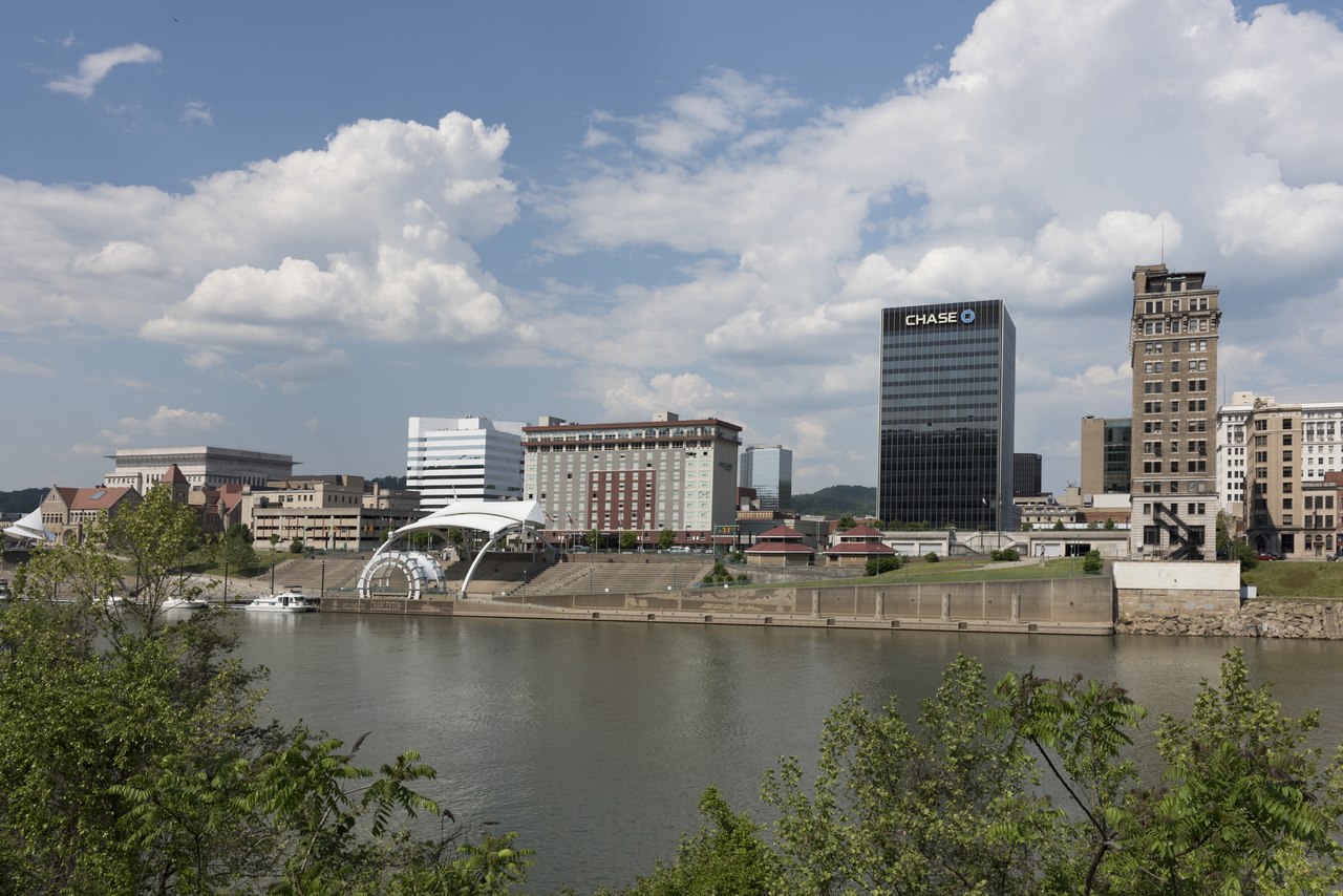 View across the Kanawha River of Charleston