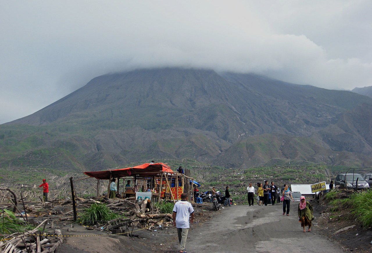 Disaster tourism at Merapi after the 2010 eruptions