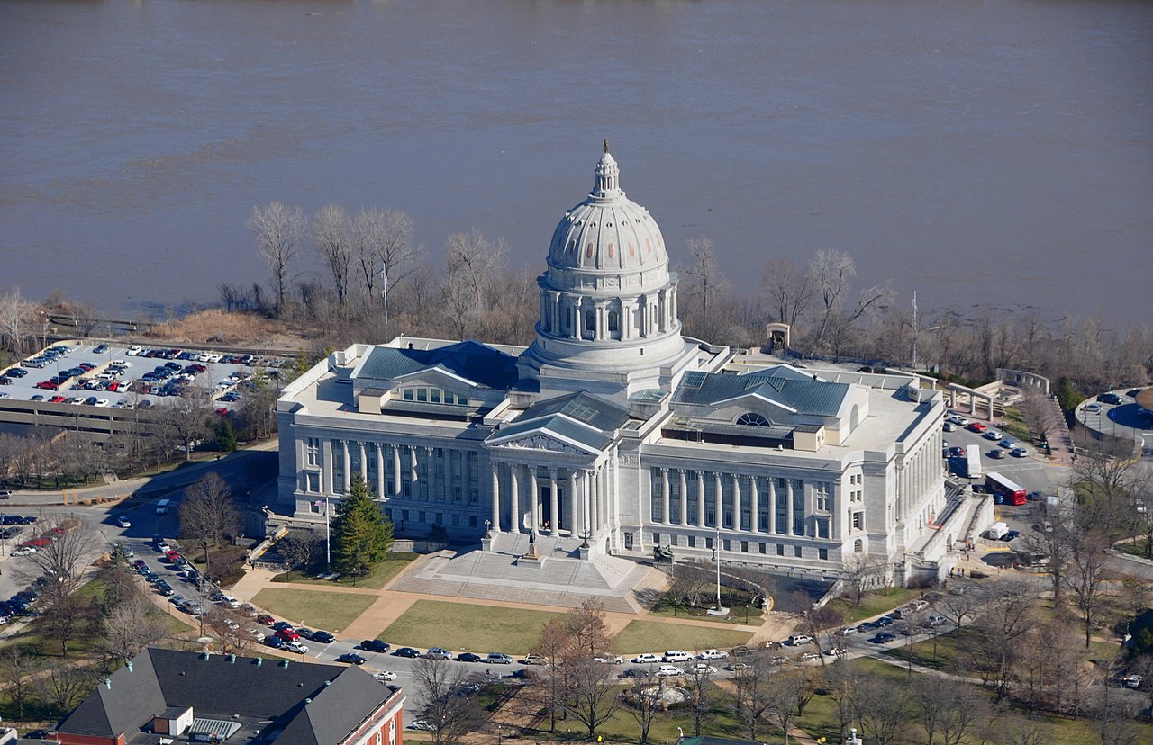 Aerial photograph of the Missouri State Capitol Building