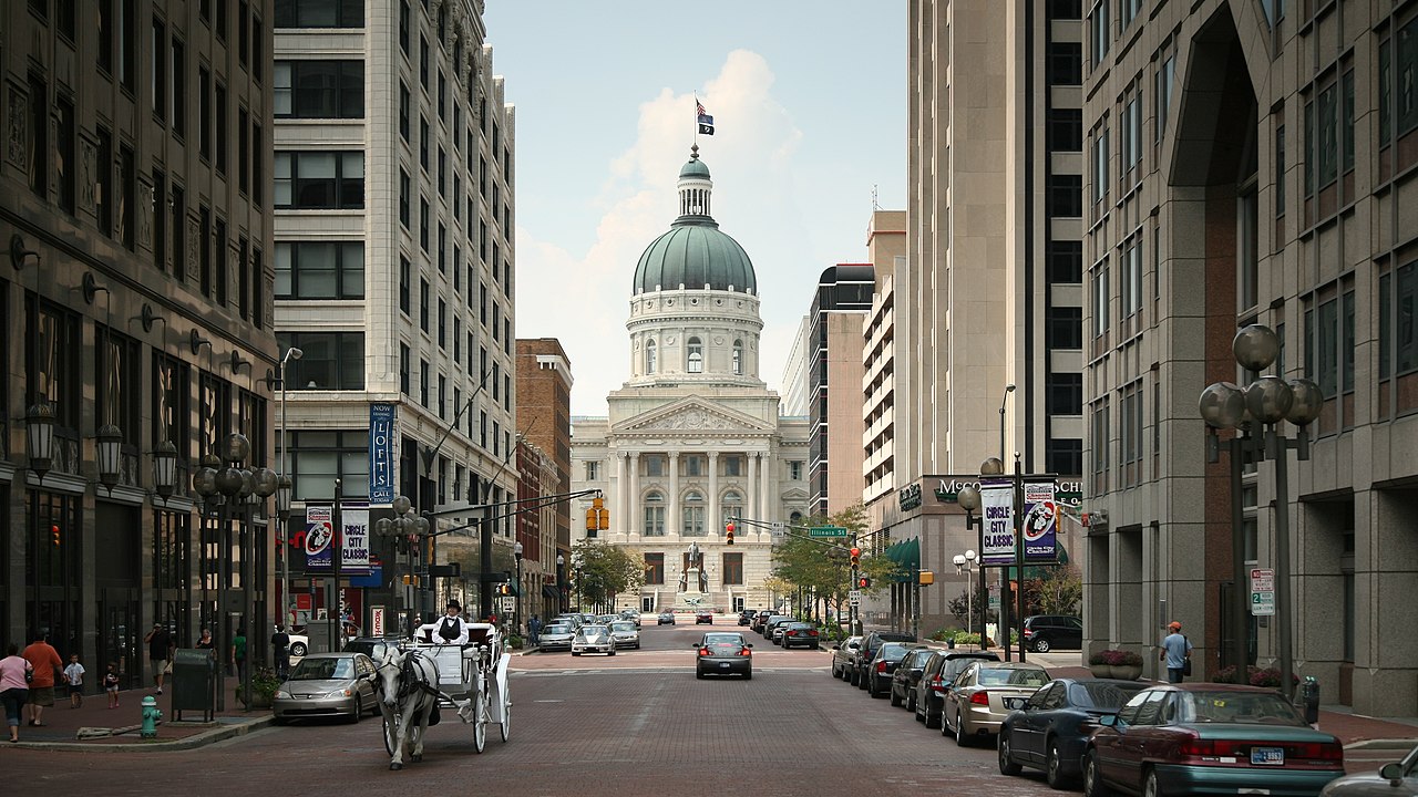 Indiana State Capitol at the end of Market St, Indianapolis