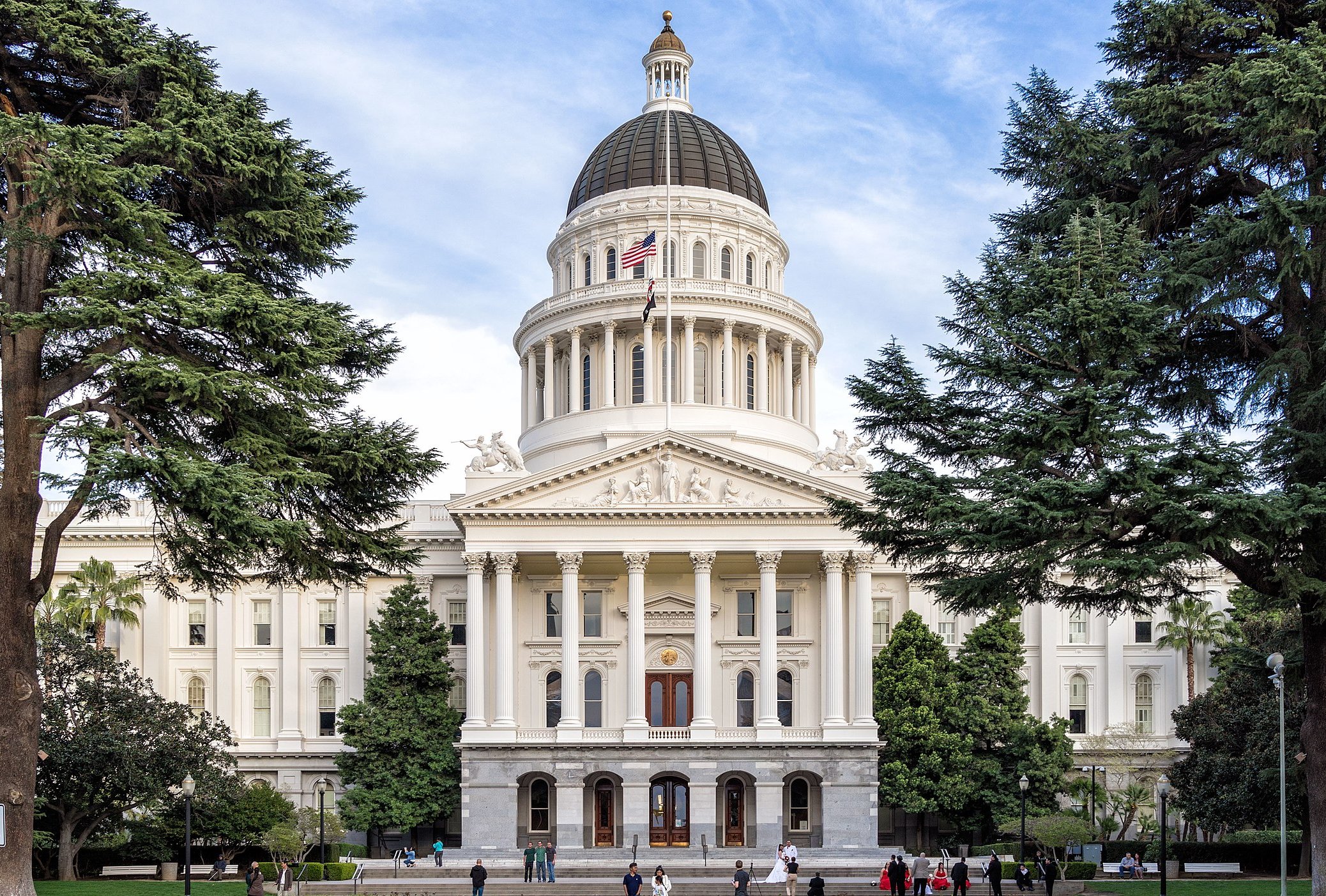 Sacramento, View of California State Capitol from 10th Street