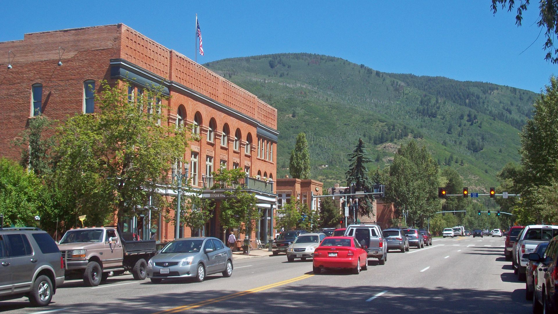 File:Main Street, Aspen, CO.jpg