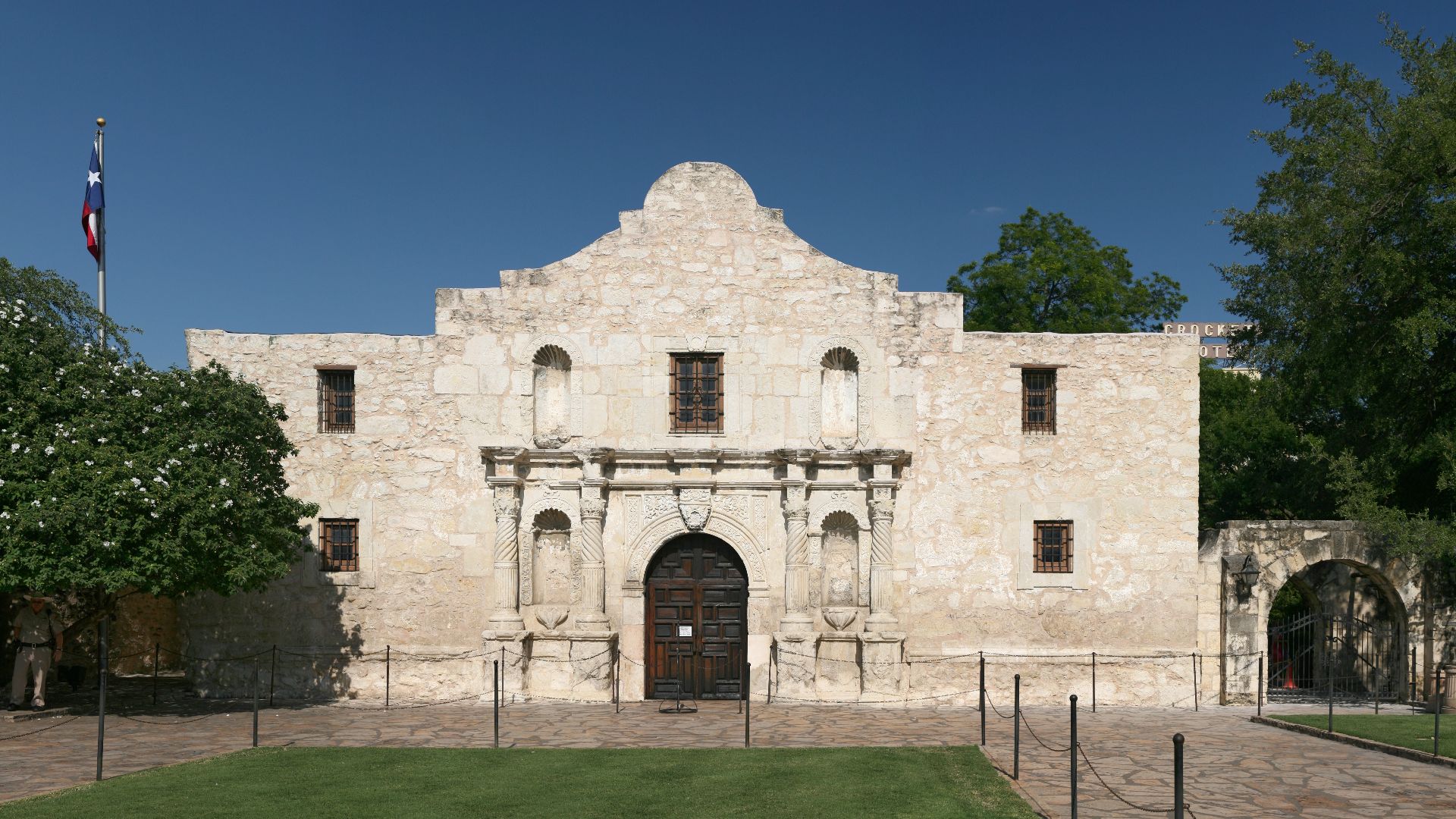 File:Alamo pano.jpg