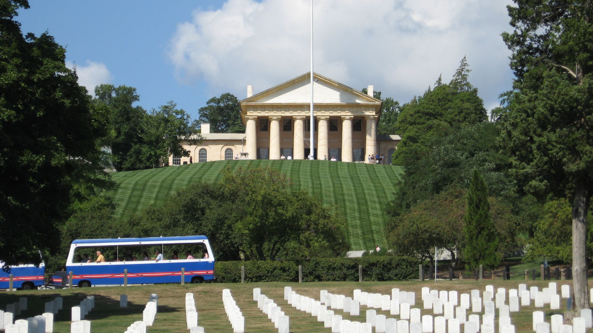 File:View of Arlington House from Arlington National Cemetery.JPG