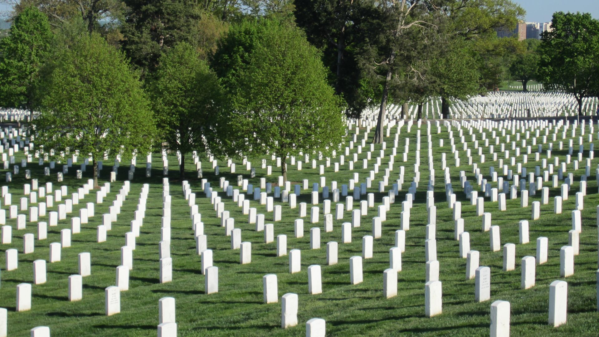 File:Arlington National Cemetery, Virginia (2013) - 01.JPG