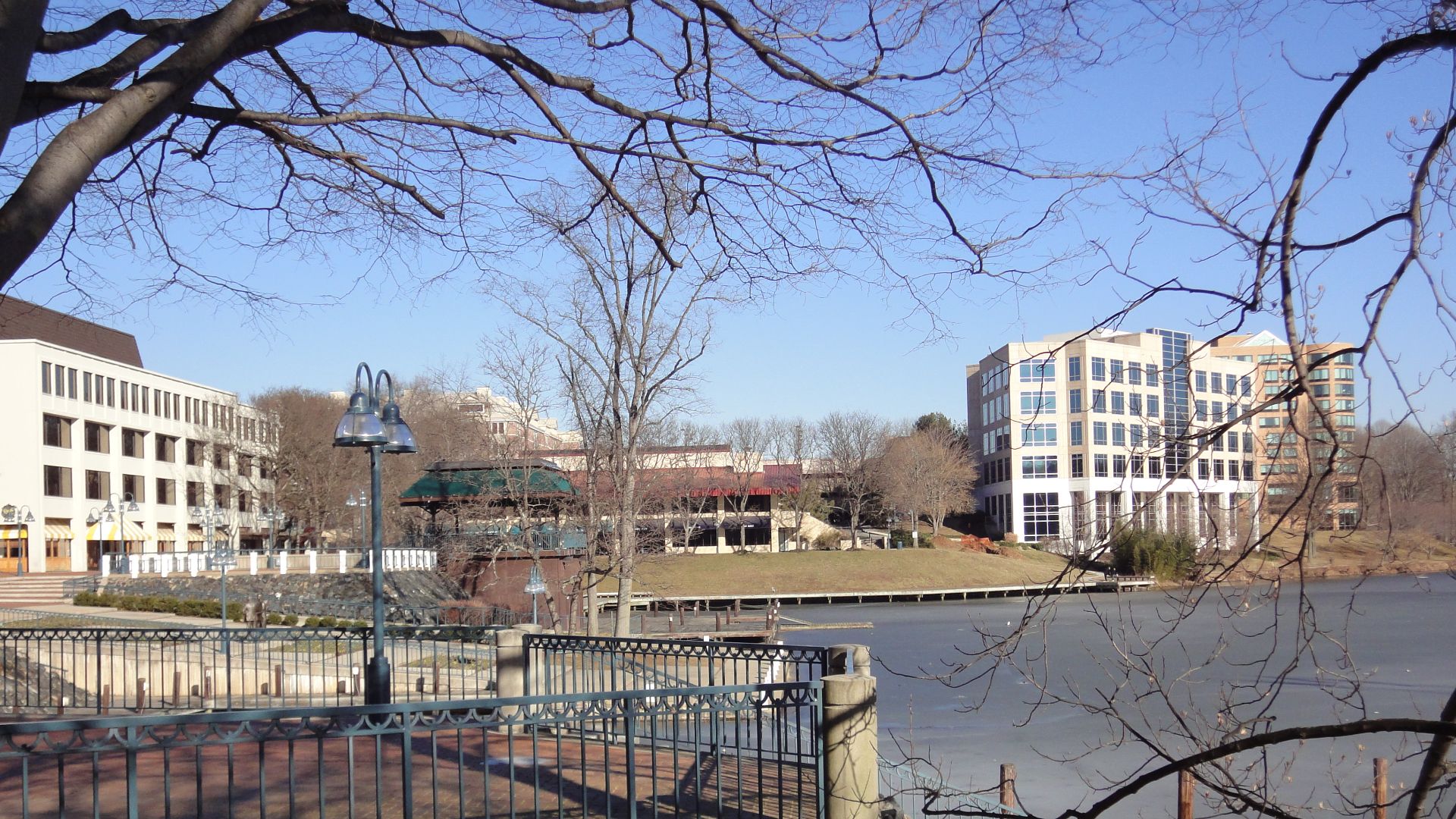 File:Columbia Town Center, landscape (21440077289).jpg