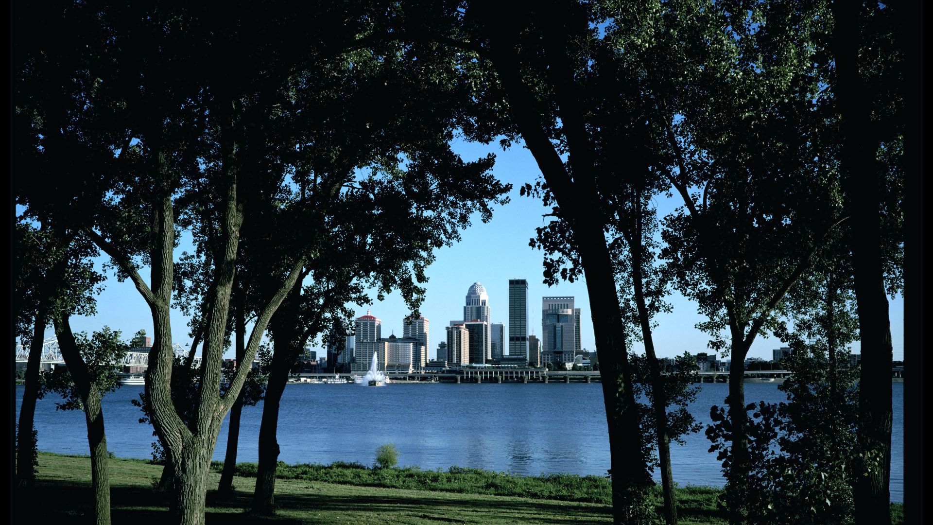 File:93g032 Looking S from Ashland Park, Clarksville, Indiana (18957360224).jpg