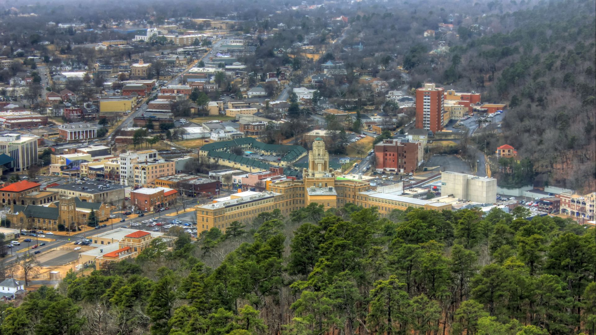 File:Gfp-arkansas-hot-springs-town-center.jpg