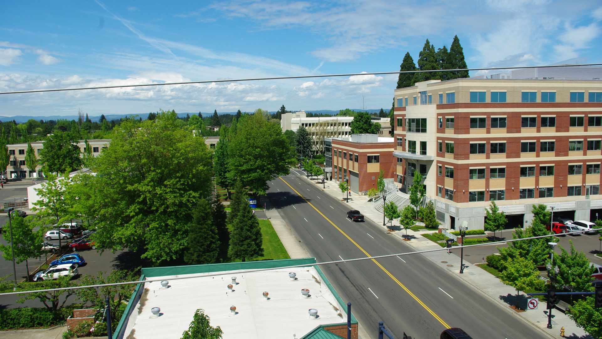File:Downtown Hillsboro Oregon looking north along 1st street.JPG