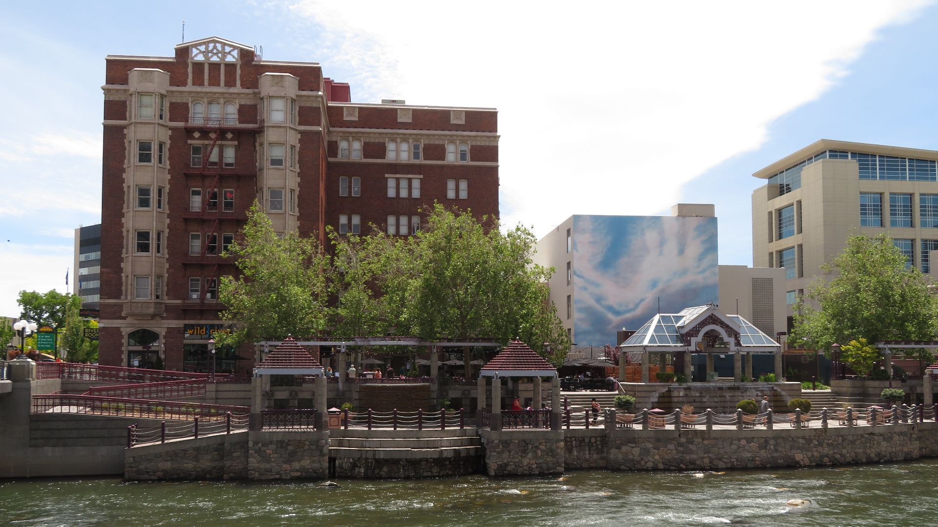 File:Tahoe-Pyramid Trail Between Sparks and Reno, Nevada.jpg