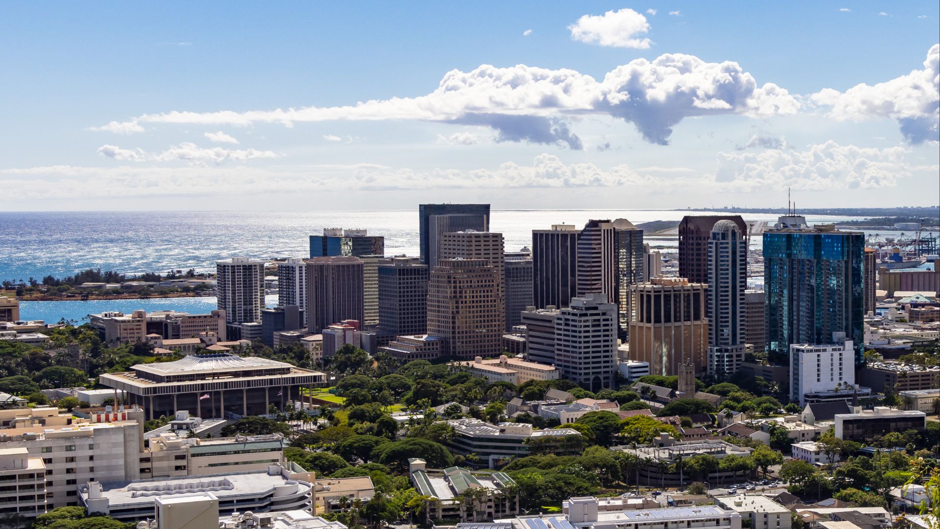 File:Downtown Honolulu from Pūowaina (Punchbowl Crater).jpg