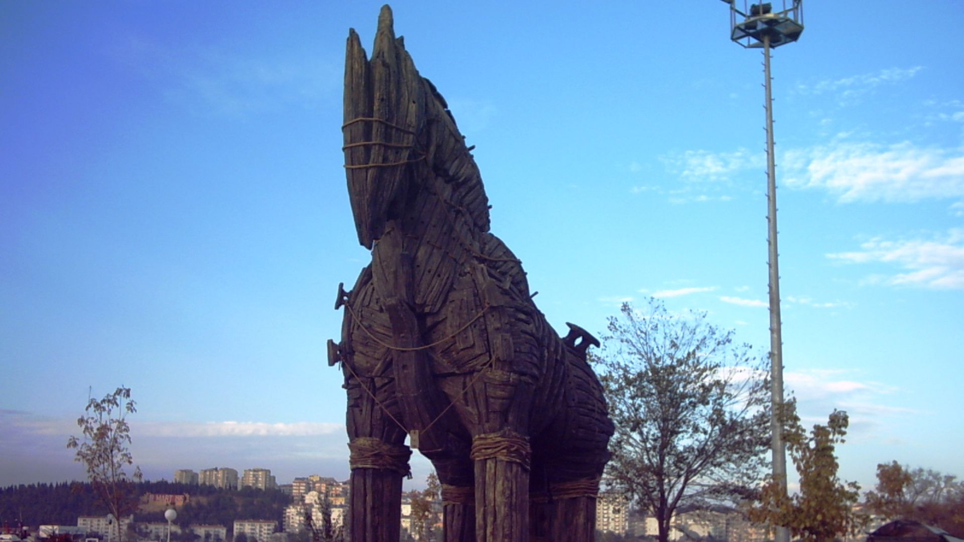 File:Çanakkale trojan horse.jpg