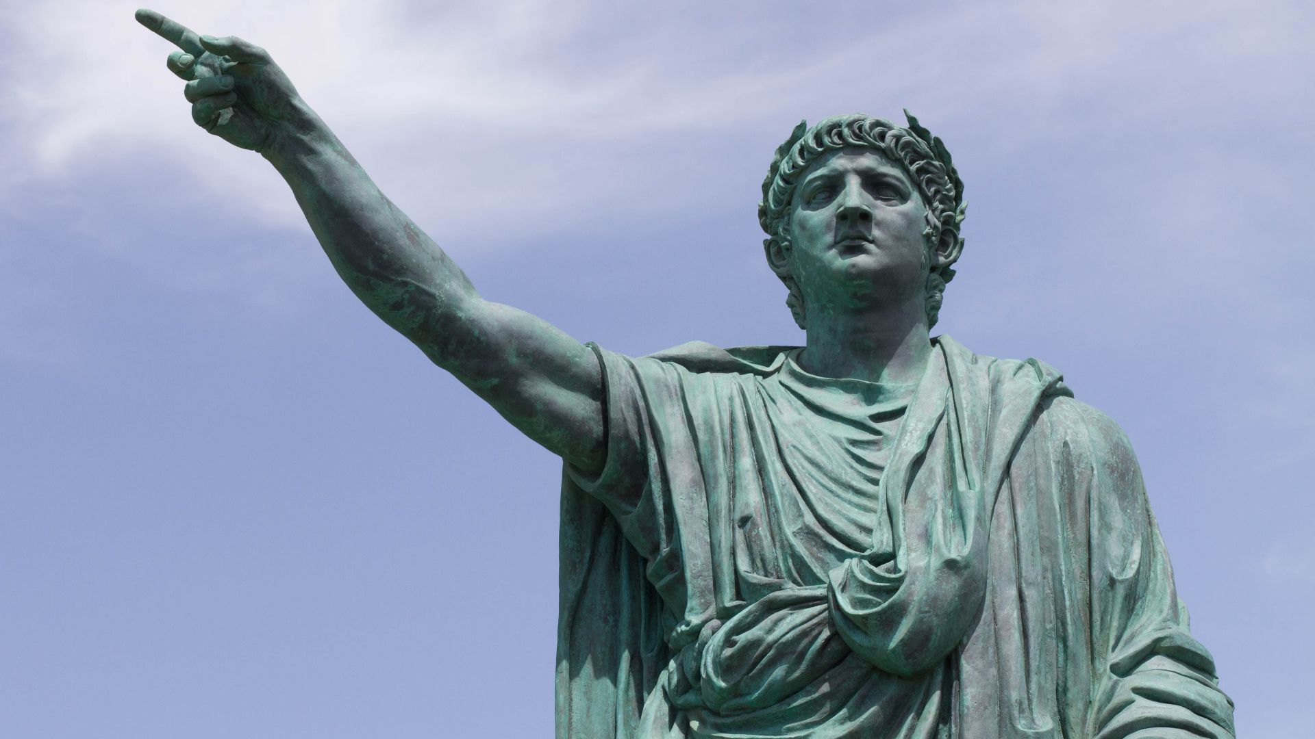 File:Statue of Nero.jpg