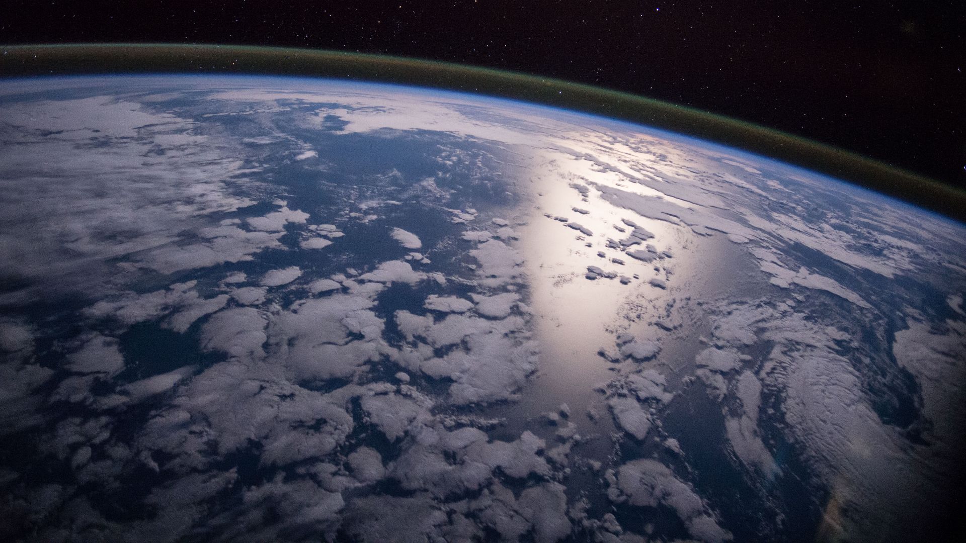 File:ISS-42 Waning sun.jpg