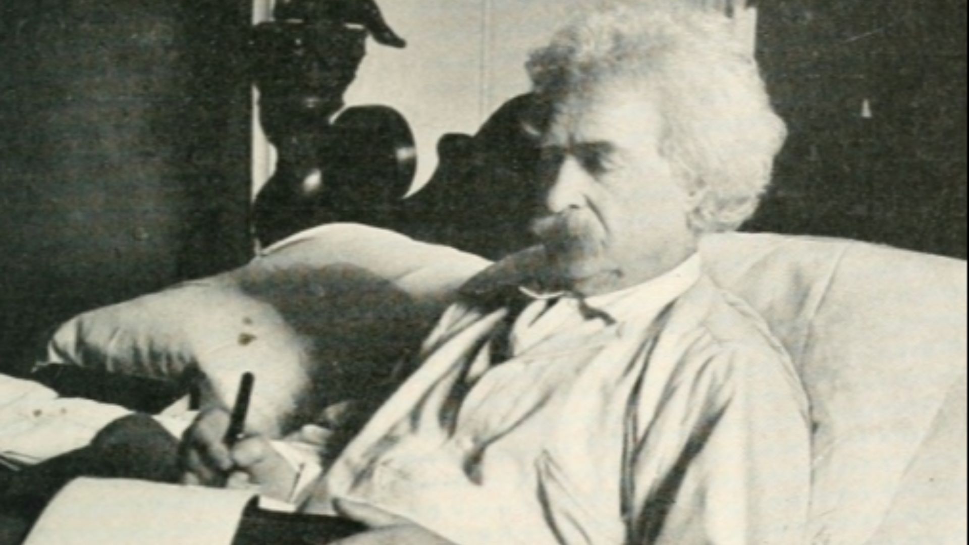 File:Mark Twain.png