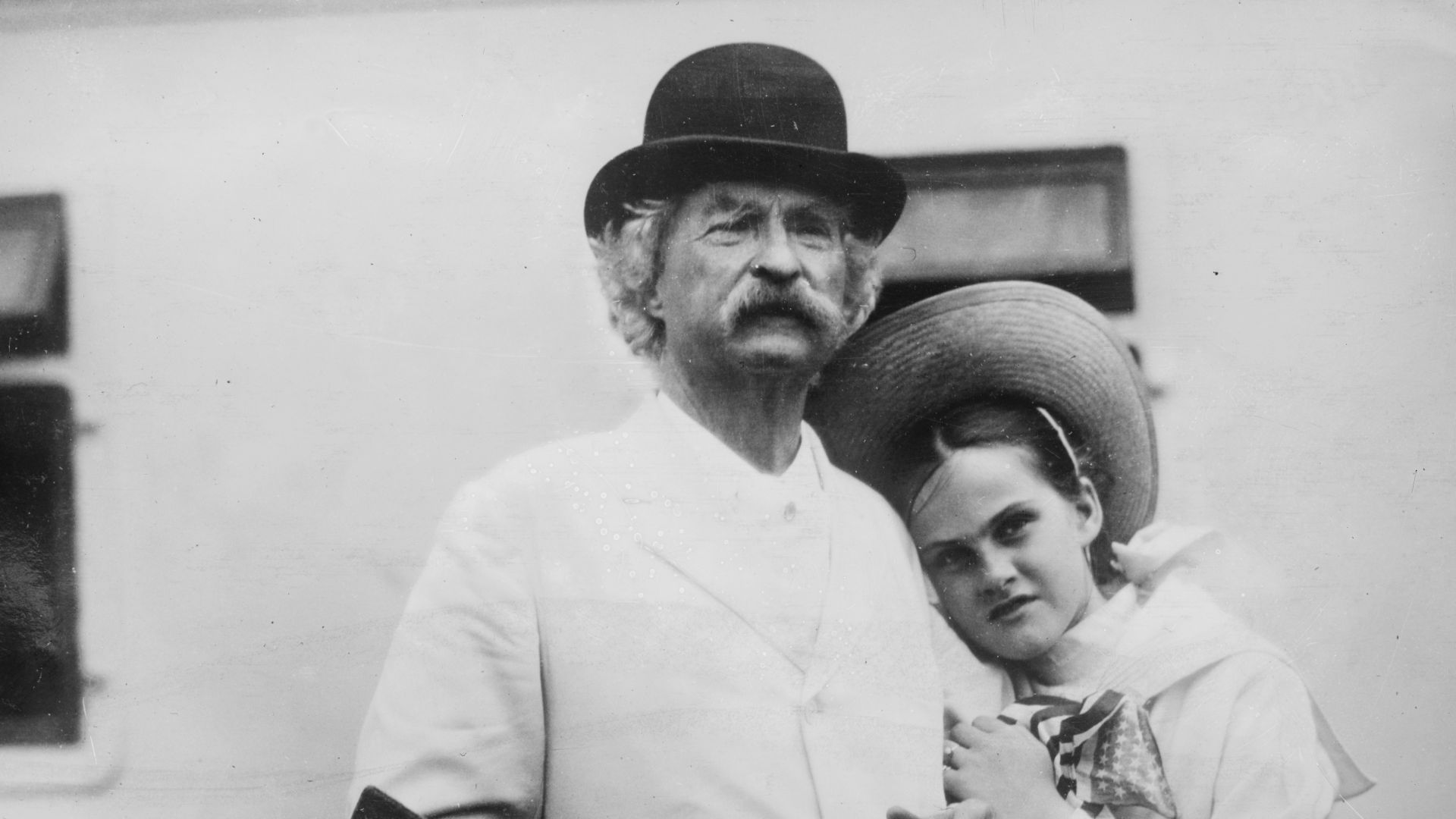 File:Mark Twain and Dorothy Quick LCCN2014683607.jpg