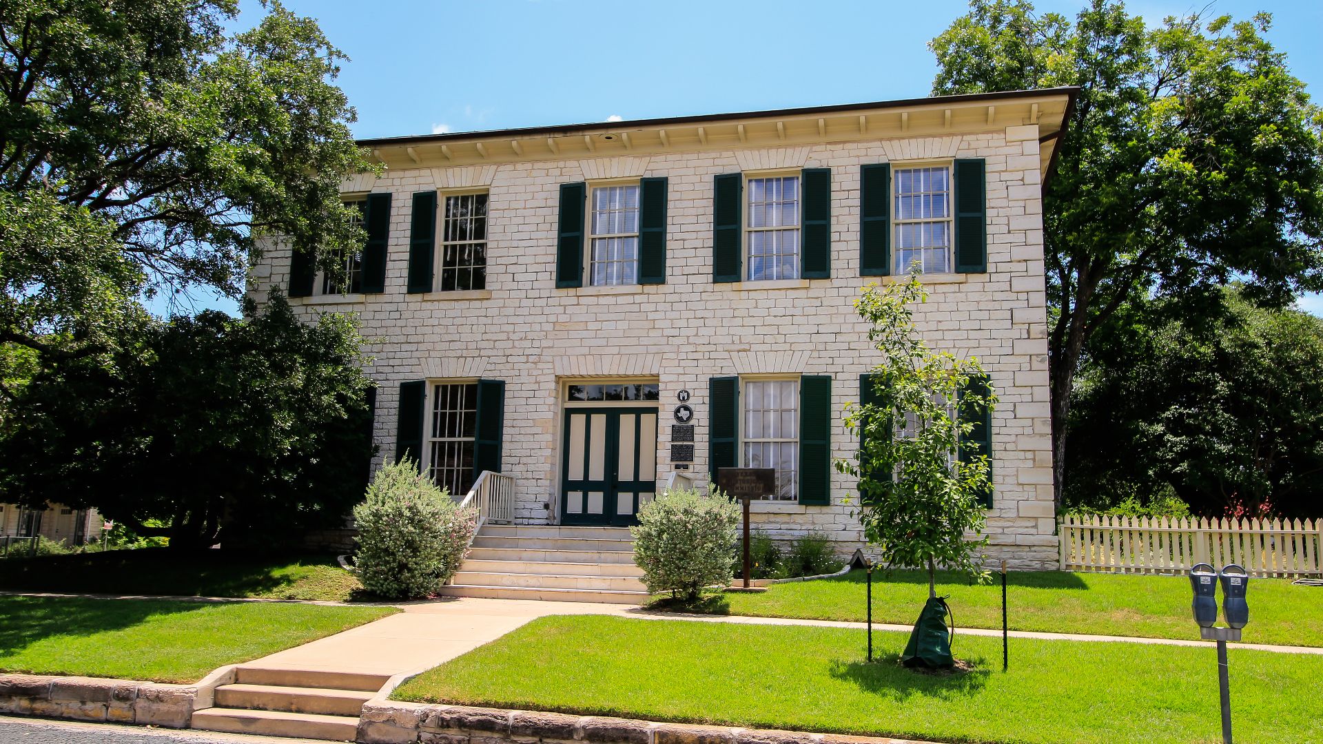 File:Carrington-Covert House (1 of 1).jpg