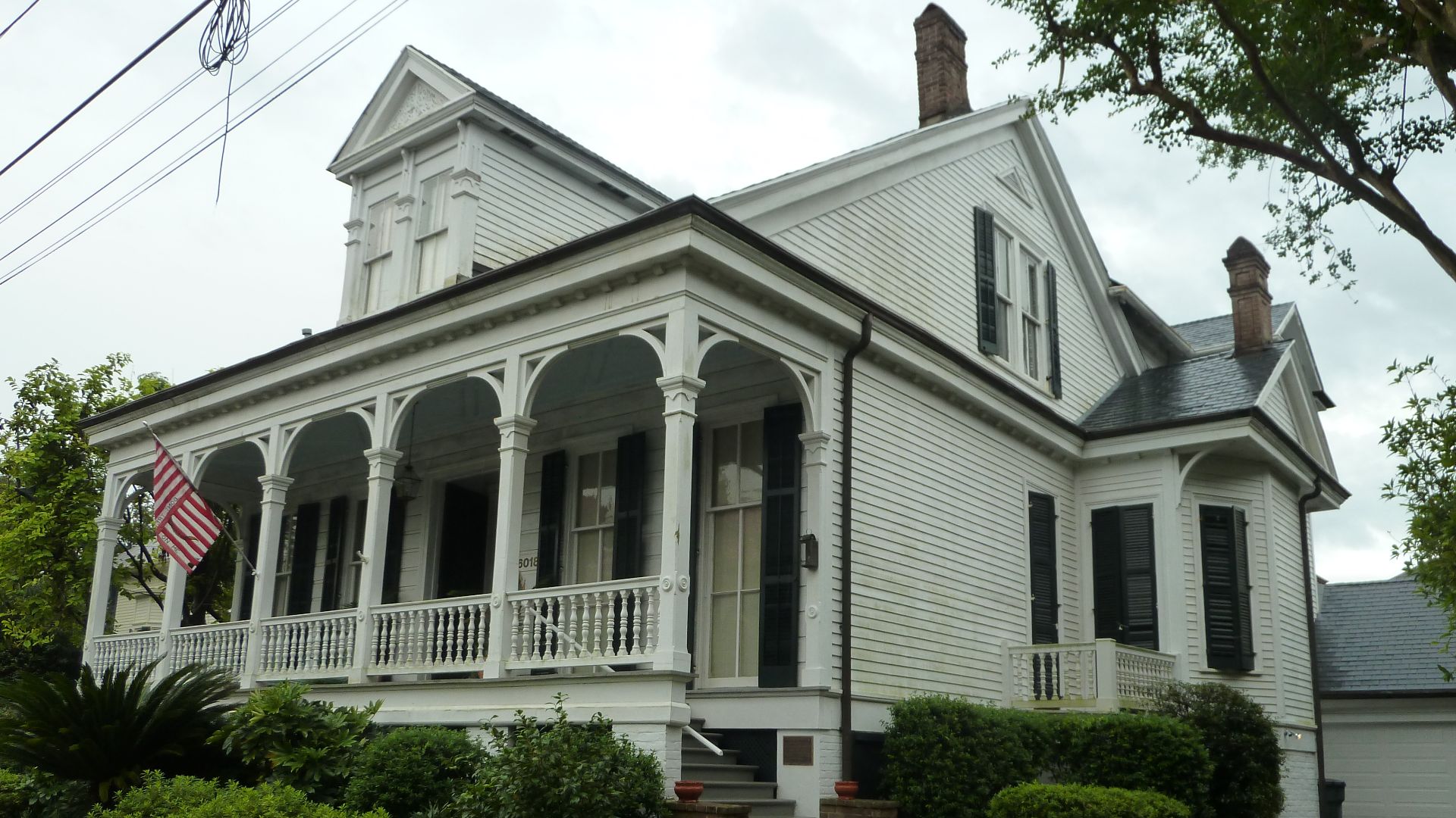 File:Pessou House, New Orleans, Louisiana.JPG