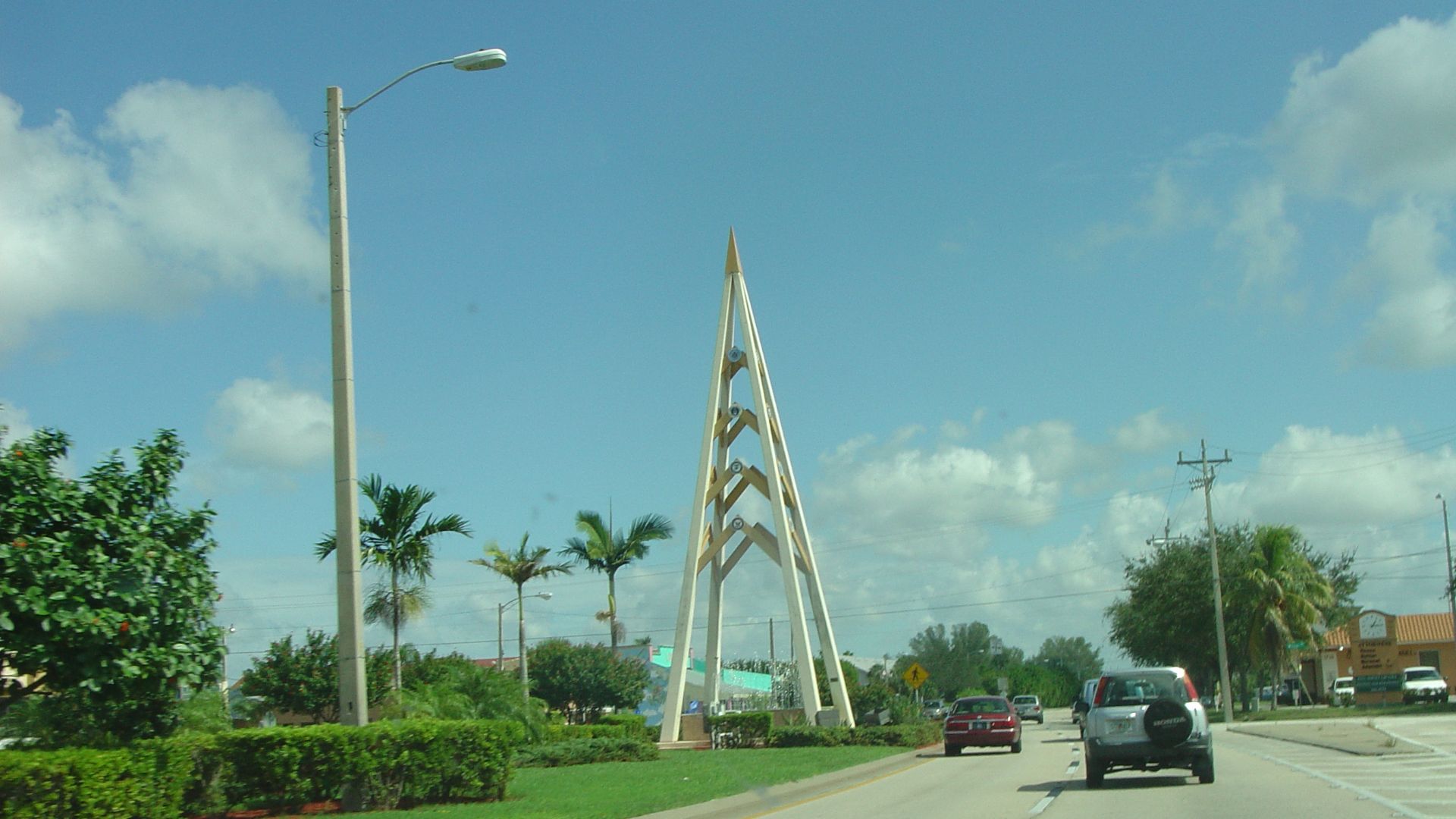 File:Cape Coral monument.jpg