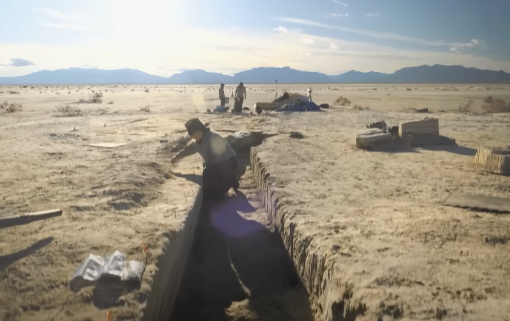 Screenshot of Ice Age Footprints (2022)