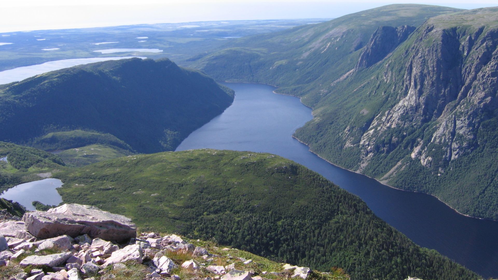 File:Gros Morne Fjord.JPG