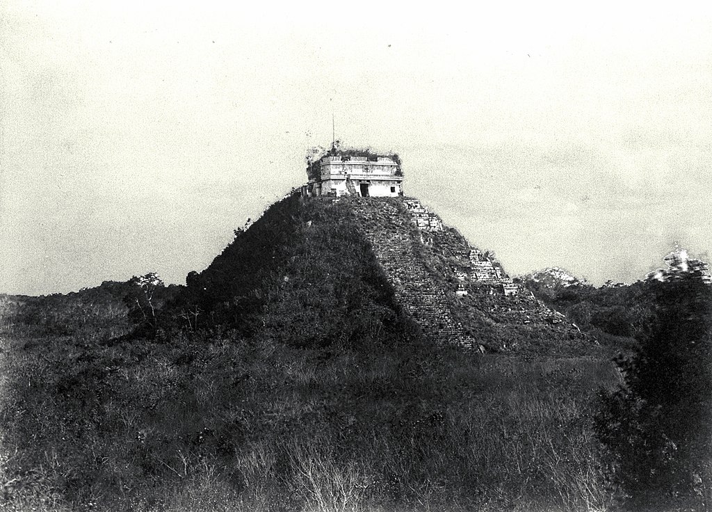 Mayan pyramid