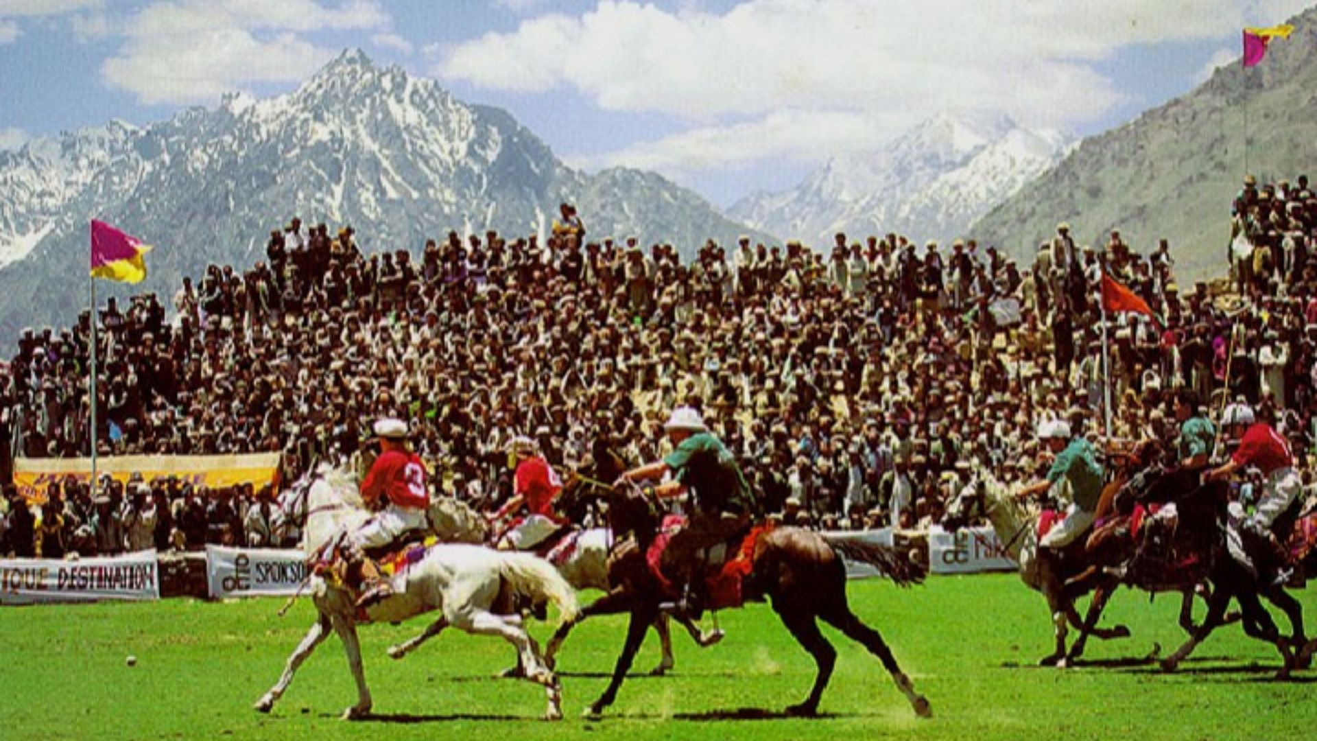 File:Shandur-Polo-Festivals kahtours.jpg