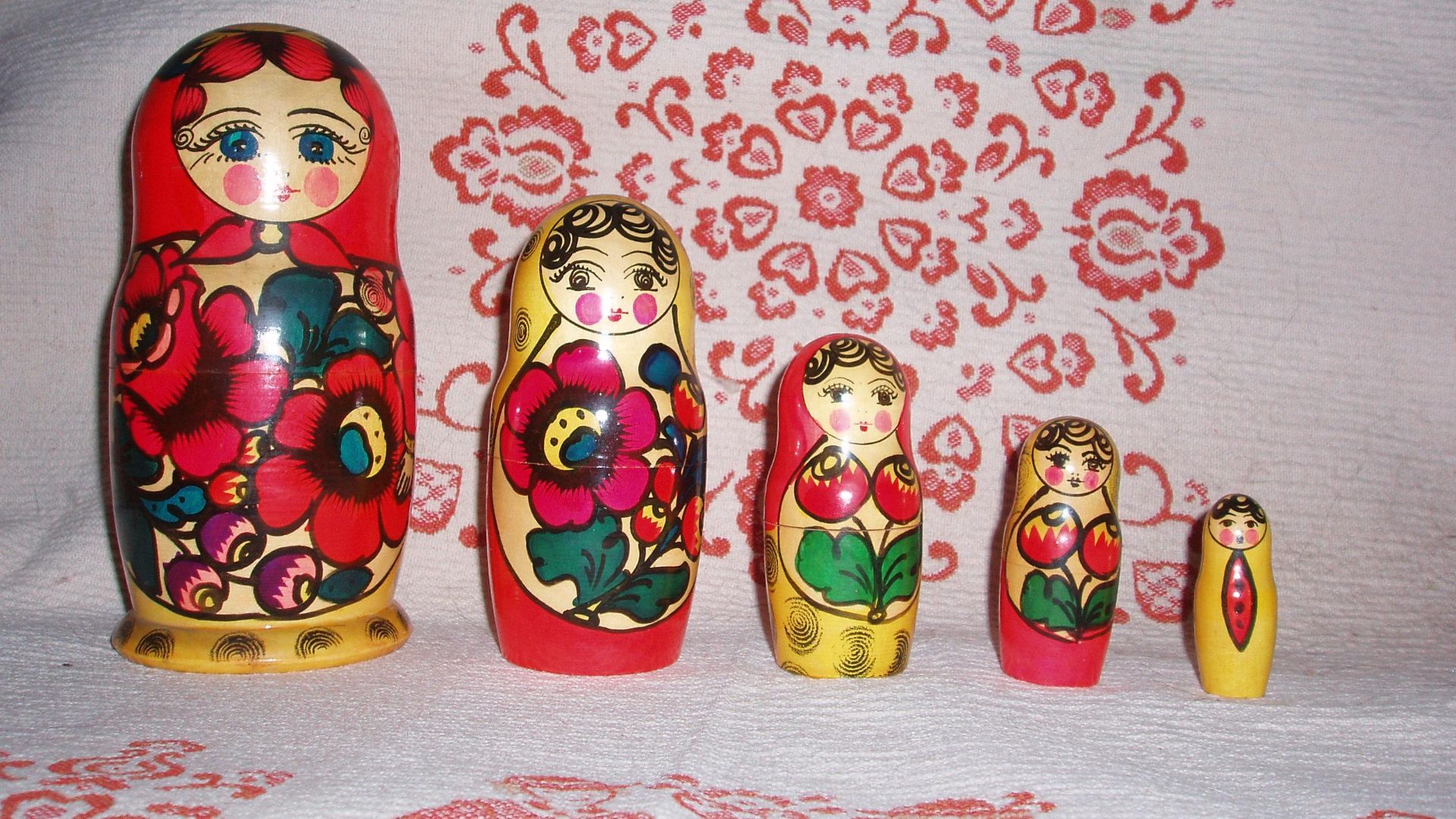 File:Russian-Matroshka.jpg